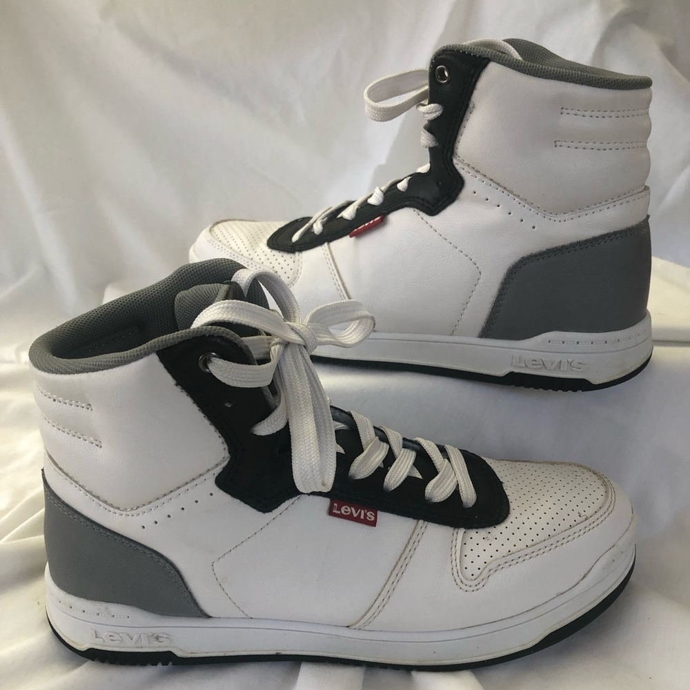 Levi’s Drive-High Court Shoes; men’s size 5.5. Worn ONCE to a wedding.